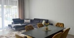 Inárcson bútorozott ikerházi lakás eladó