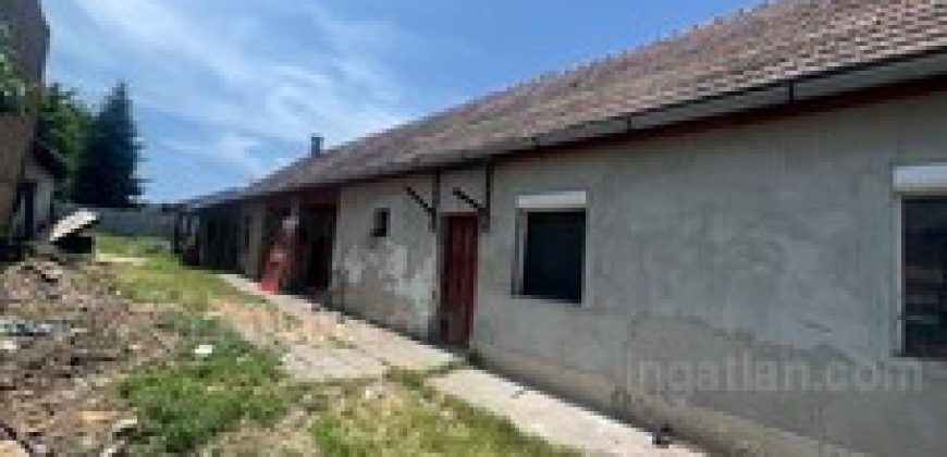Gyömrőn eladó felújítandó ház