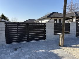 Kakucson eladó új építésű ikerház elülső fele