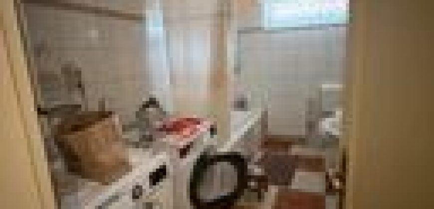 Gyálon eladó ikerház jobb oldali fele