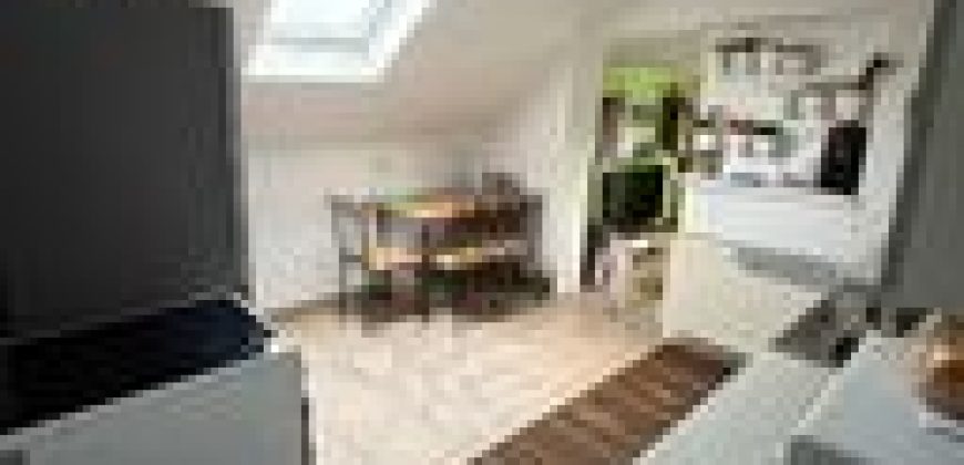 Gyálon két generációs családi ház eladó