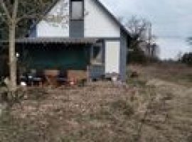 Tiszadadán nyaraló eladó