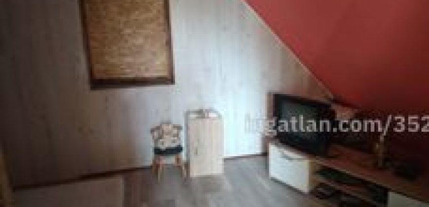 Tiszadadán nyaraló eladó